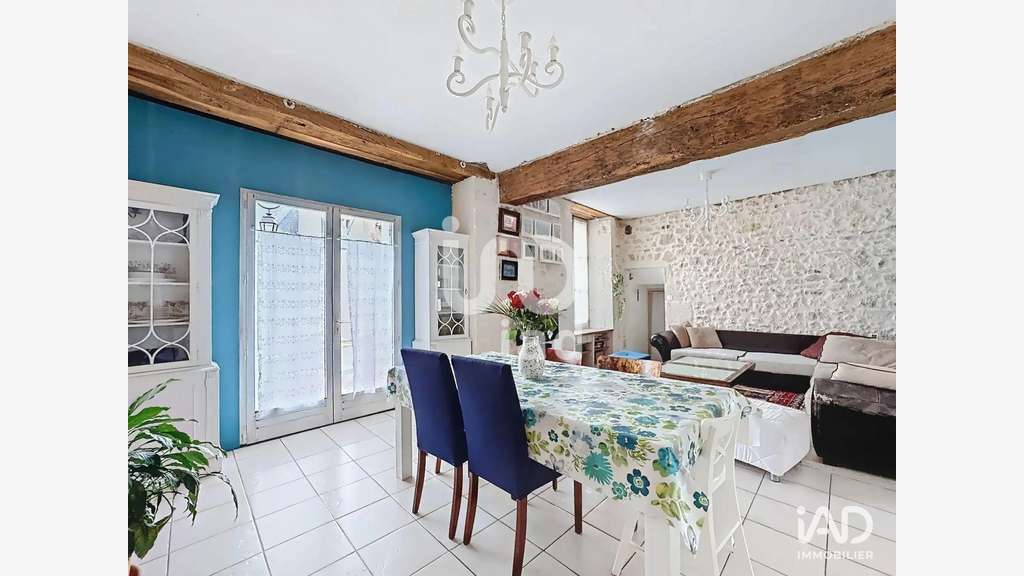 AV immeuble mixte 225m² Nouans-les-Fontaines