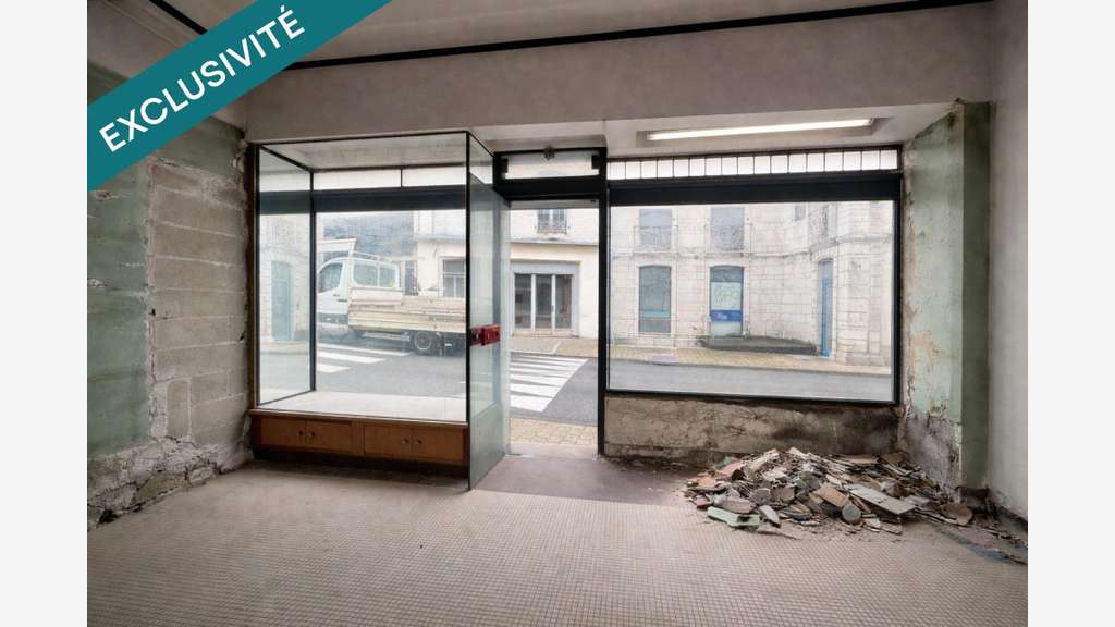 Vente local commercial 44.85m² à rénover à Oloron