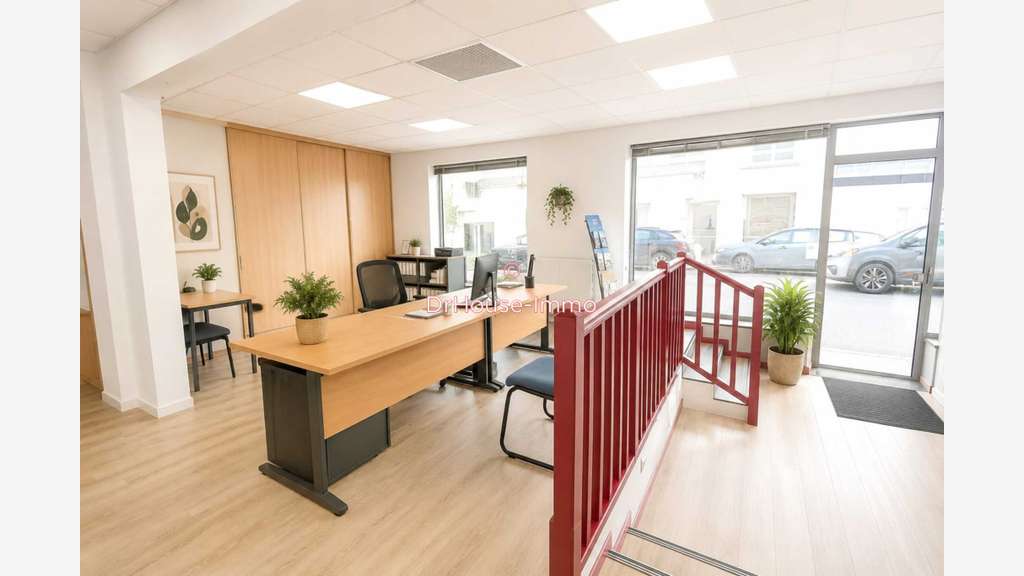 Vente local commercial 100m² à Oloron Sainte Marie