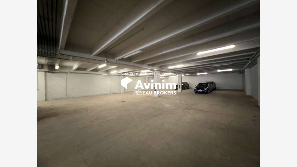Local commercial 670m² Palaiseau Zone des Glaises