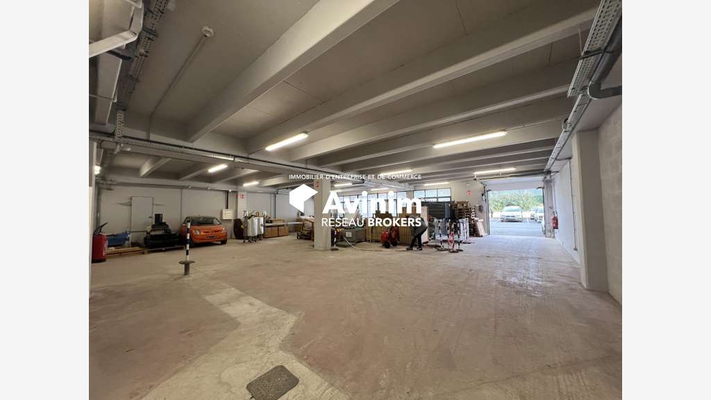 Local commercial 670m² Palaiseau Zone des Glaises