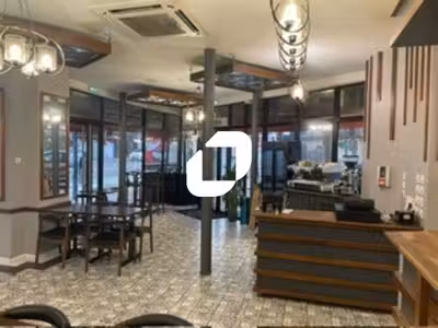 Vente Locaux commerciaux - Boutiques à Pantin