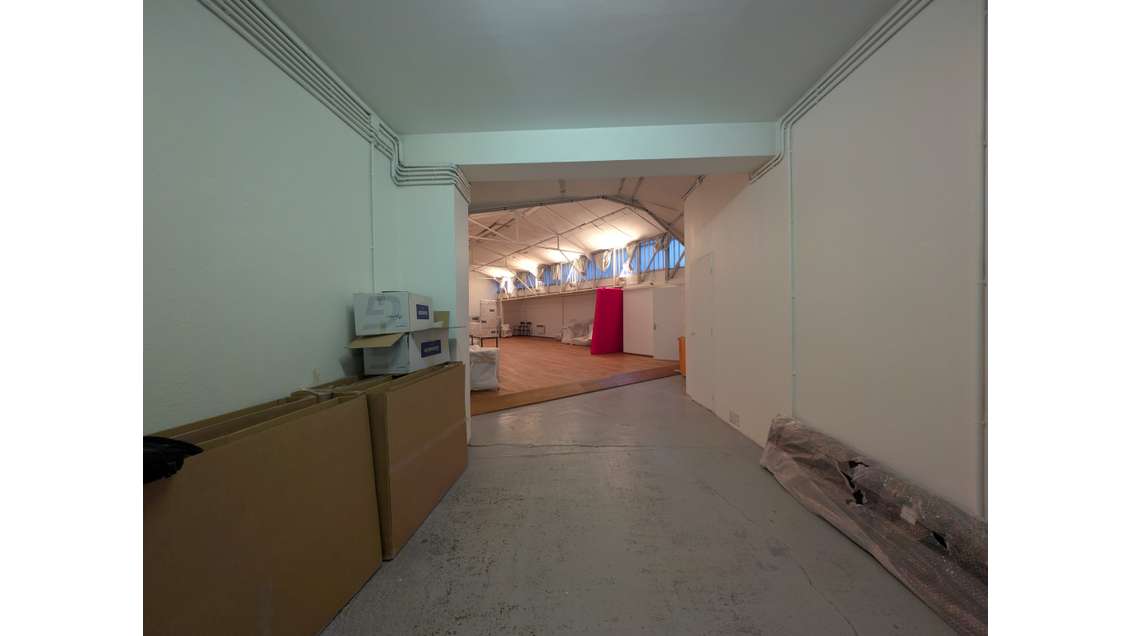 Local libre 129m² Paris 11e Passage de Main d’Or