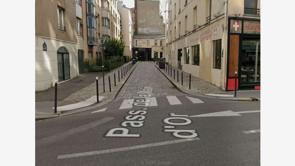 AV murs commerciaux occupés Paris 11e Ledru-Rollin