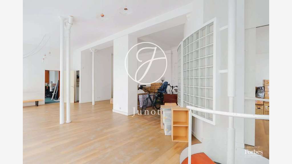 Local commercial 112m² Paris 11e Parmentier 