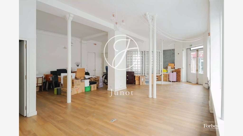 Local commercial 112m² Paris 11e Parmentier 