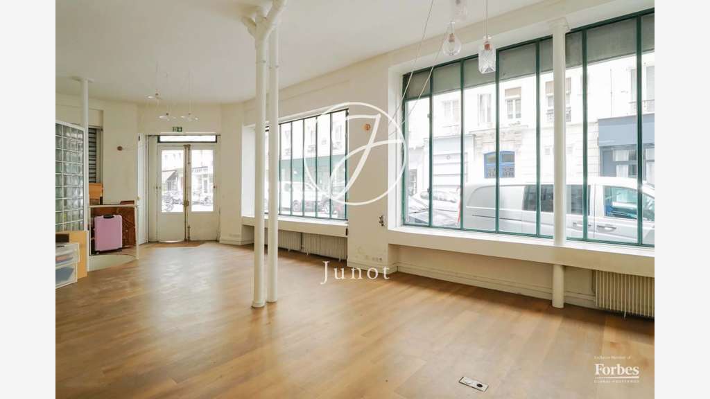 Local commercial 112m² Paris 11e Parmentier 