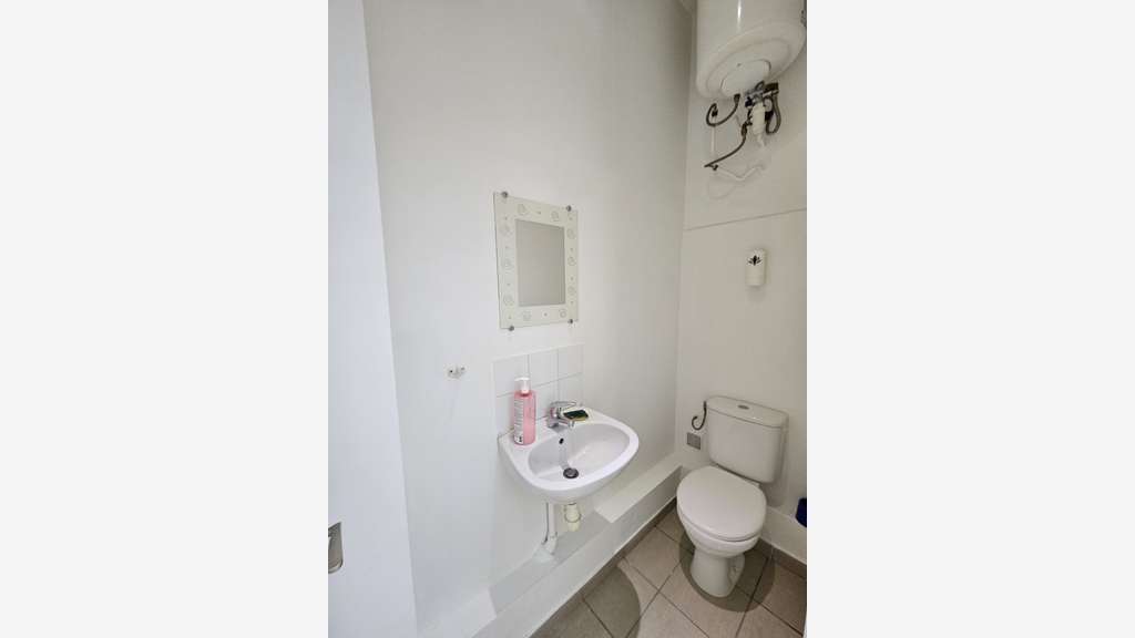 AV murs commerciaux 51m² à Paris 11 Père-Lachaise