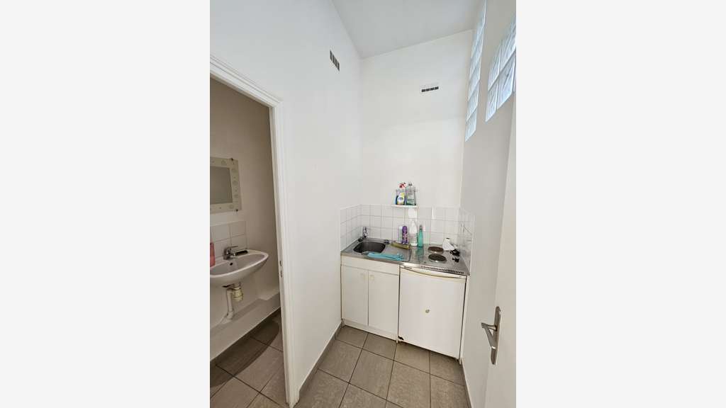 AV murs commerciaux 51m² à Paris 11 Père-Lachaise
