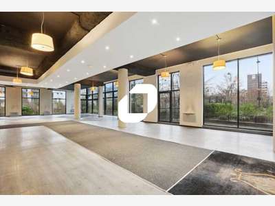 Vente Local commercial 391m² Paris