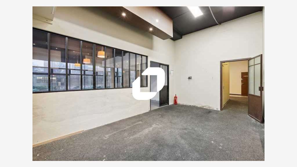 Vente Local commercial 391m² Paris