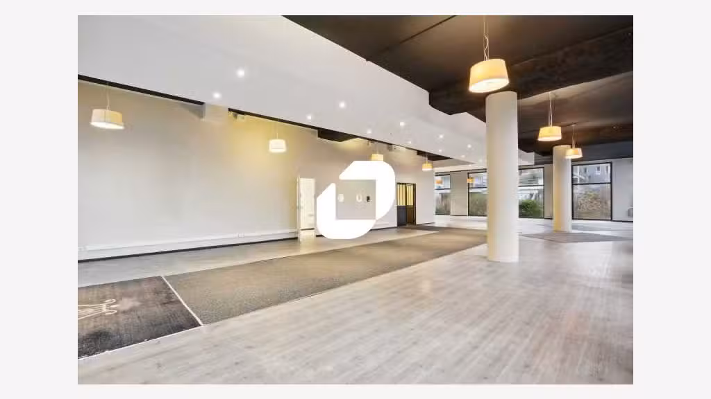 Vente Local commercial 391m² Paris