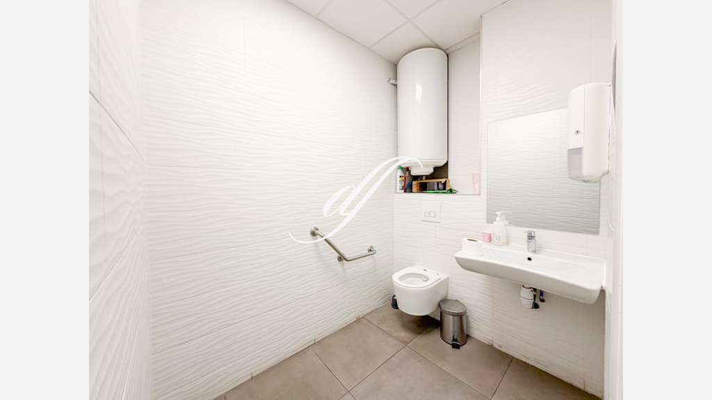 AV local commercial 125m² Paris 75014 Av du Maine