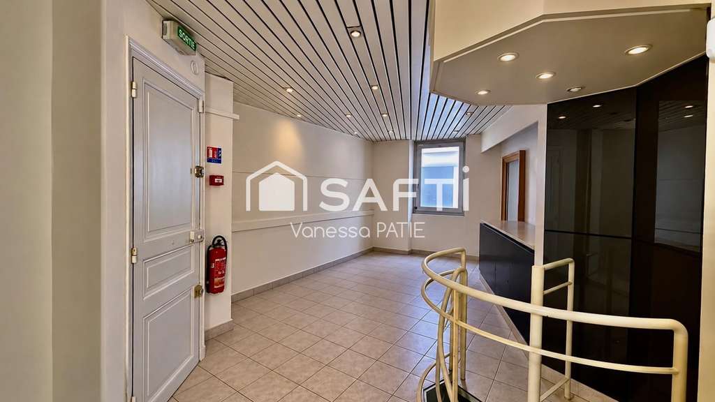 A vendre murs libres de 86m² à Paris 75015 Dutot