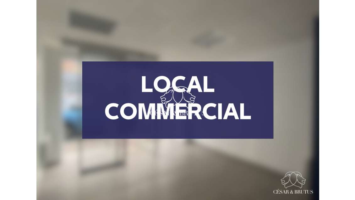 A vendre local commercial avec studio à Paris 16e