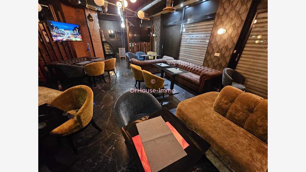 A vendre murs libres restaurant 97m² à Paris 18e