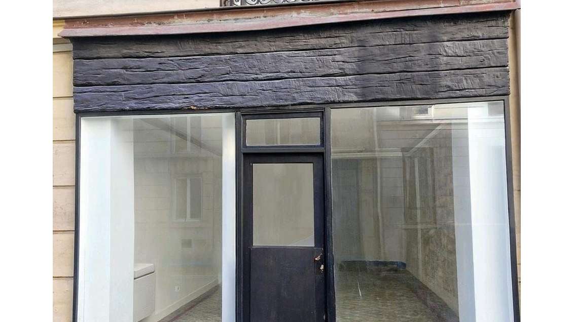 Vente boutique 26m² à Paris 20e station Jourdain