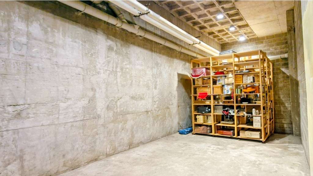 Vente locaux professionnels 58.38m² à Paris 75020