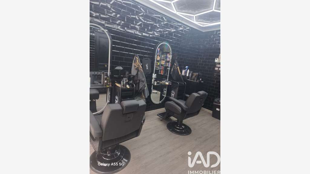 Vente dab salon de coiffure 14m² à Paris 75020
