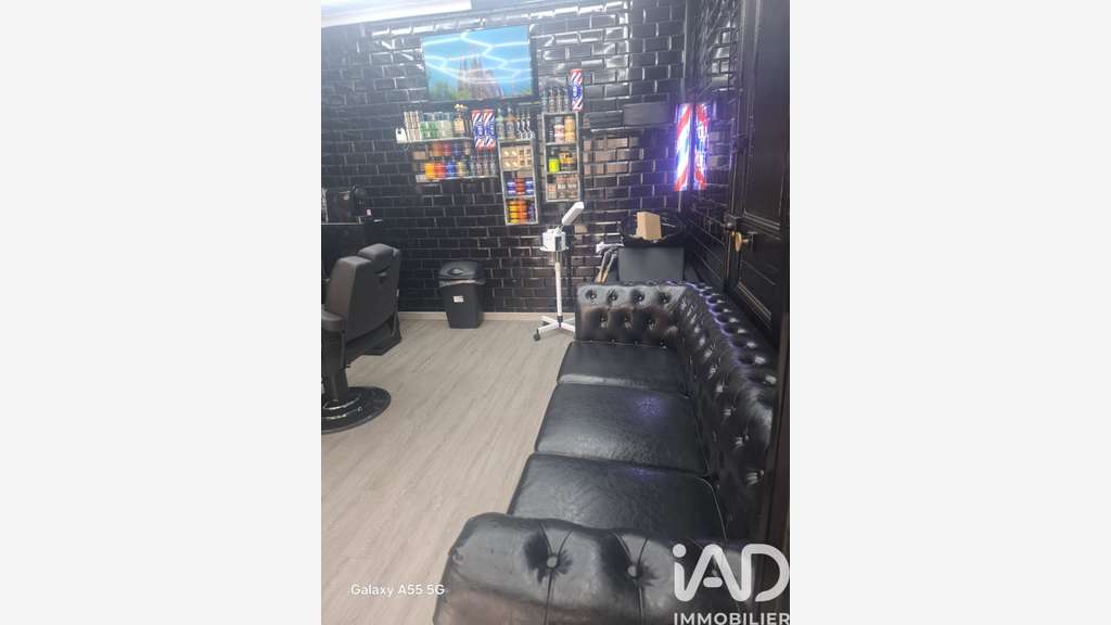 Vente dab salon de coiffure 14m² à Paris 75020