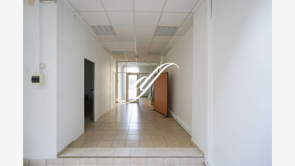 Vente immeuble de bureaux de 330m² à Paris 75005