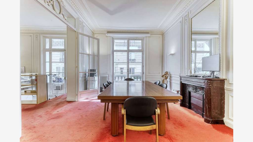 Location bureaux 267m² Paris 75016 Haussmannien