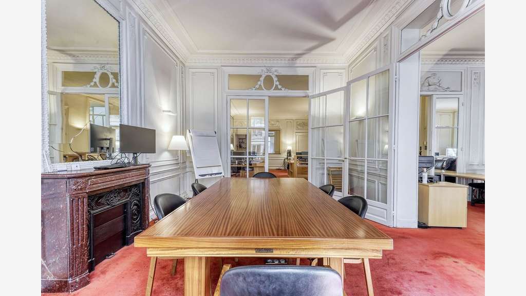 Location bureaux 267m² Paris 75016 Haussmannien