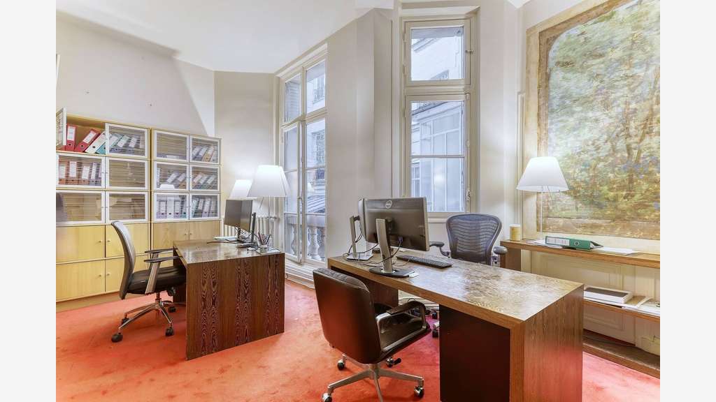 Location bureaux 267m² Paris 75016 Haussmannien
