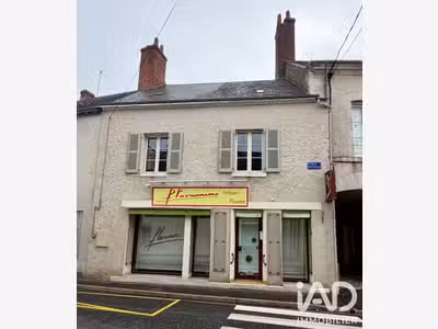 Local commercial à Patay