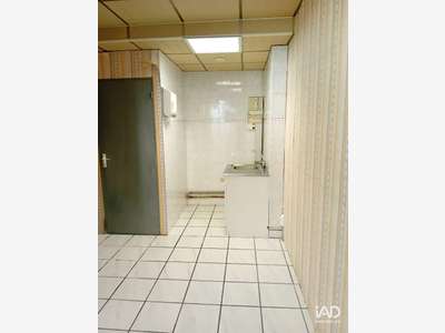 A louer local commercial de 30m² Pau av du Loup zc