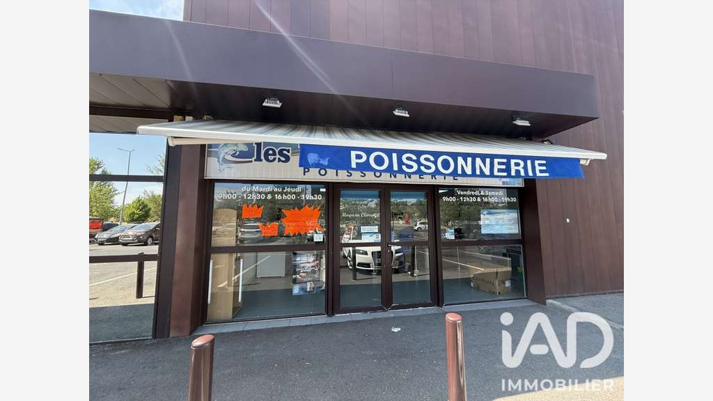Local commercial à Pechbonnieu