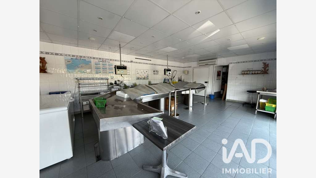 Local commercial à Pechbonnieu