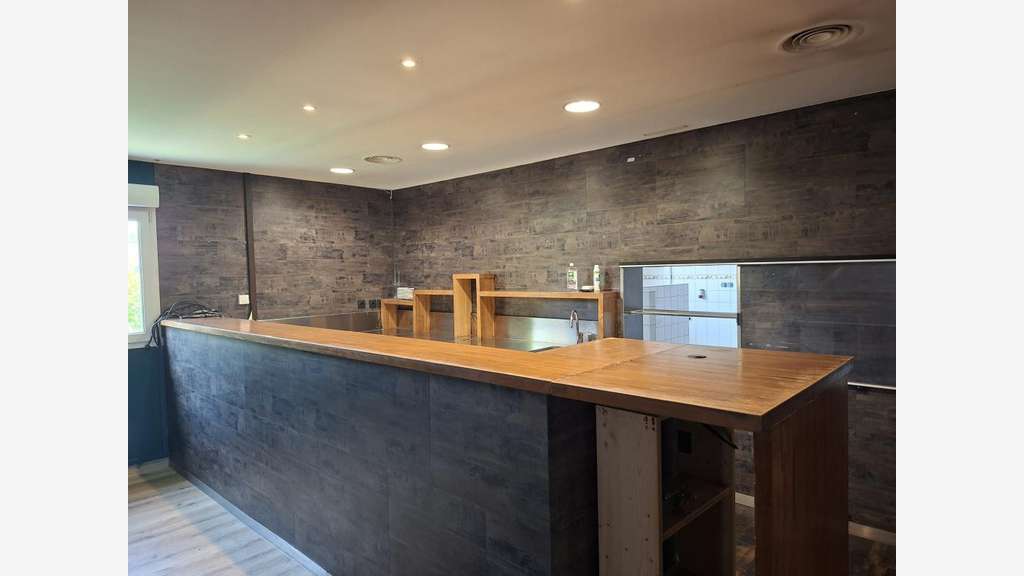 Vente immeuble commercial 200m² à Pfastatt