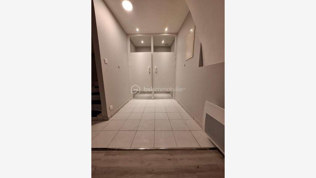 AV local commercial 145m² refait à neuf Pithiviers
