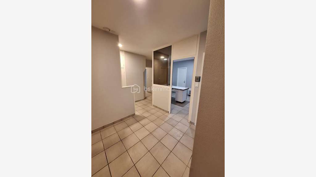 AV local commercial 145m² refait à neuf Pithiviers