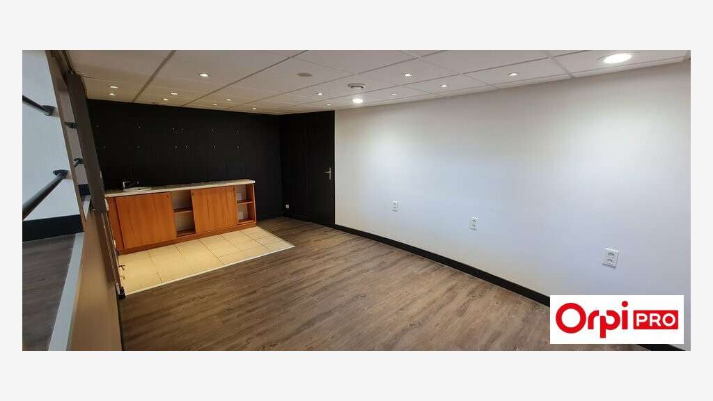 Vente local commercial 57m² à St Laurent de la Mer