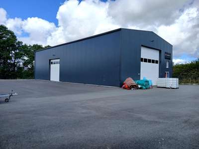 Vente local de 273m² à Plouigneau