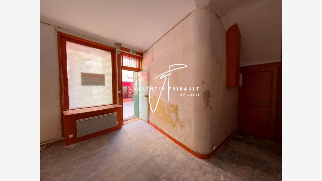 Poitiers Centre-ville Plateau — Local commercial 8