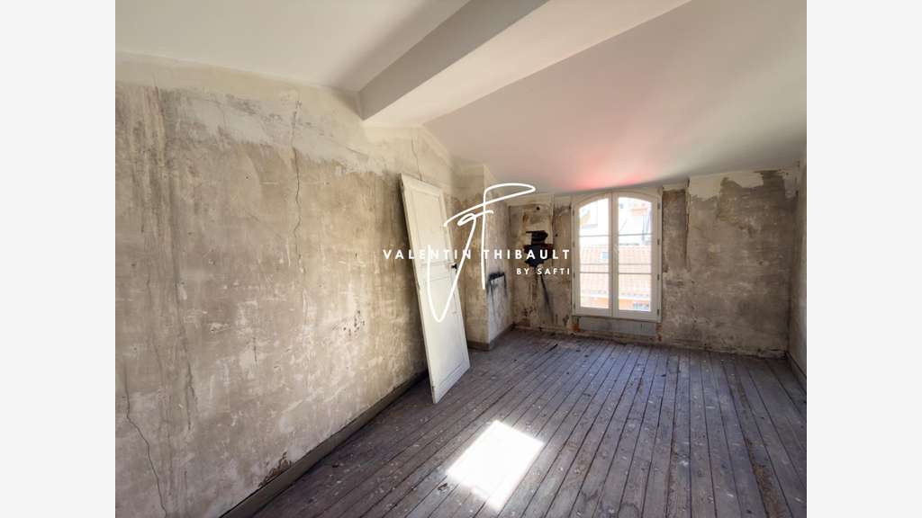 Poitiers Centre-ville Plateau — Local commercial 8
