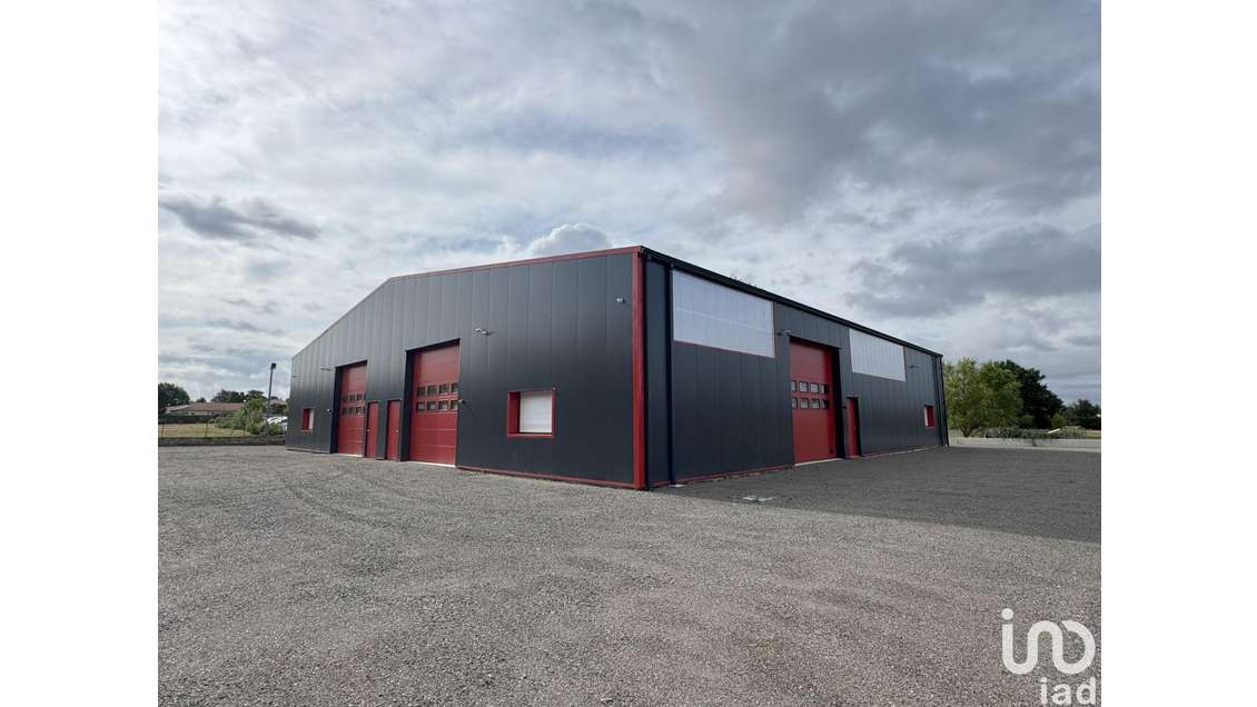 Murs commerciaux à Pompaire