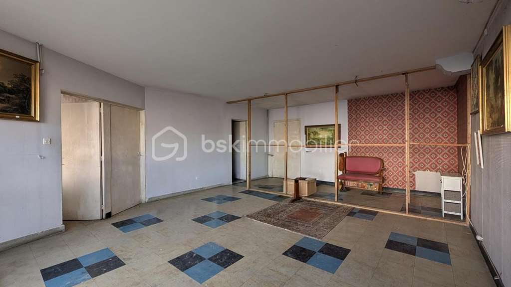 AV local commercial  62m² à Pont-l'Abbé-d'Arnoult