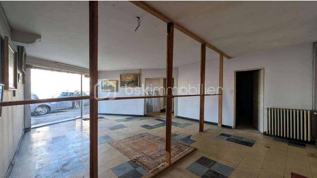 AV local commercial  62m² à Pont-l'Abbé-d'Arnoult
