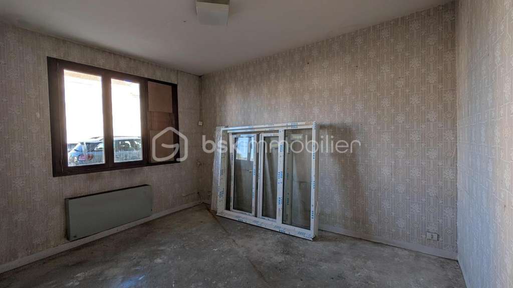 AV local commercial  62m² à Pont-l'Abbé-d'Arnoult
