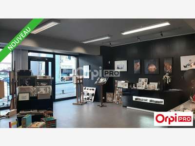 Local 151m² à vendre à Portes-lès-Valence centre