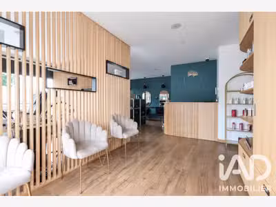 Local commercial à Pougny