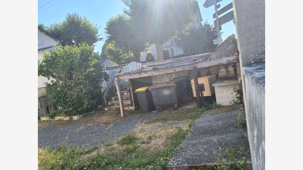 AV bâtiment 200m² commune du Sud de la Touraine