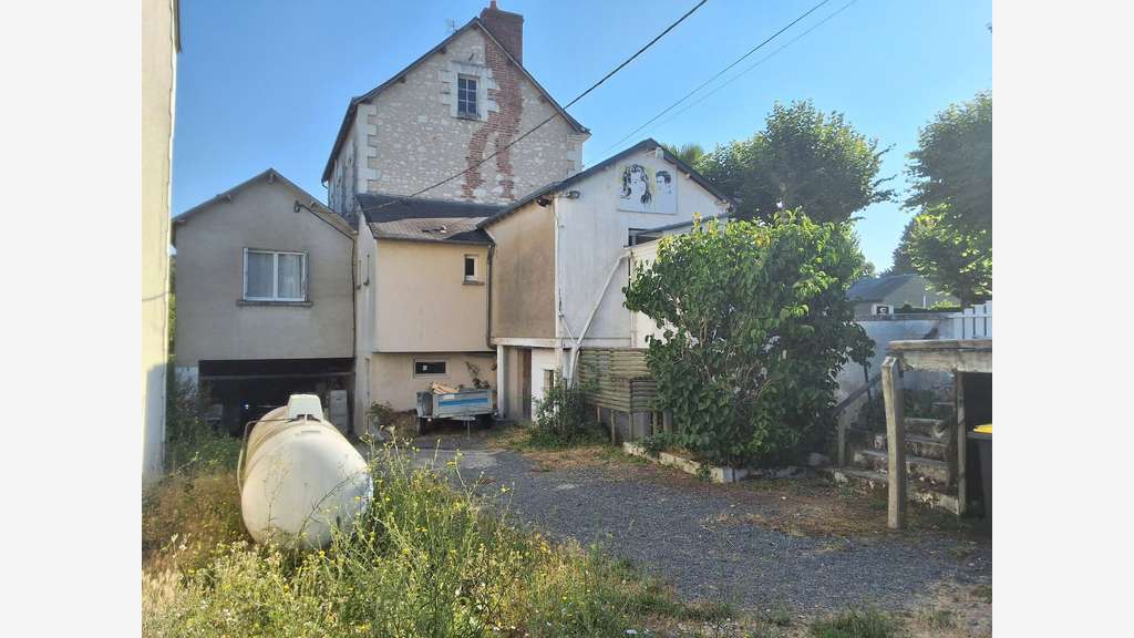 AV bâtiment 200m² commune du Sud de la Touraine