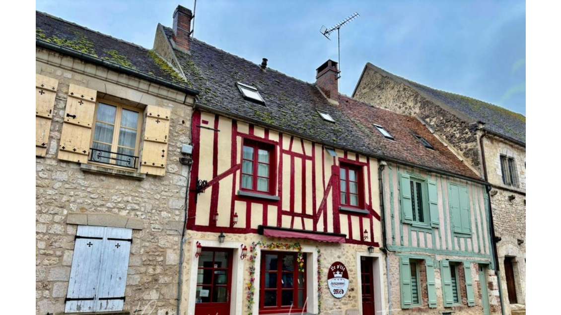 Vente droit au bail 35m² à Provins Ville Haute 