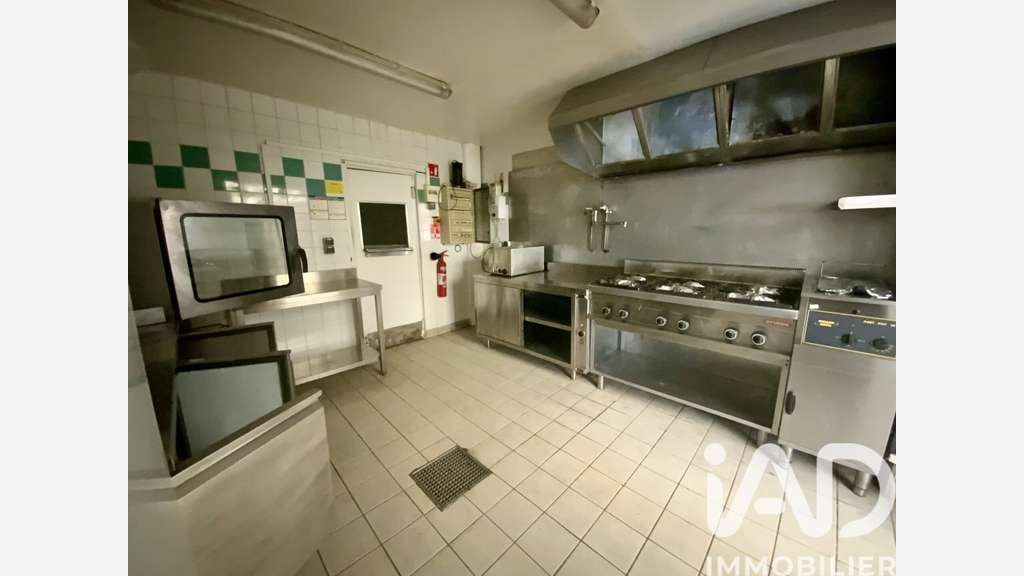 Vente immeuble restaurant de 227m² à Pussay