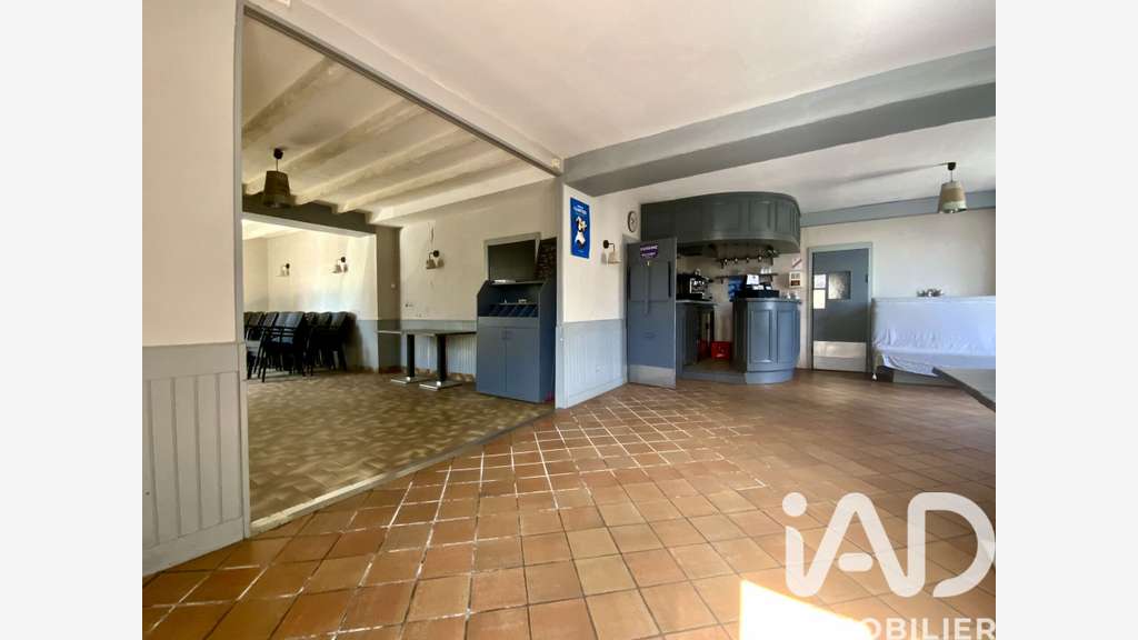 Vente immeuble restaurant de 227m² à Pussay